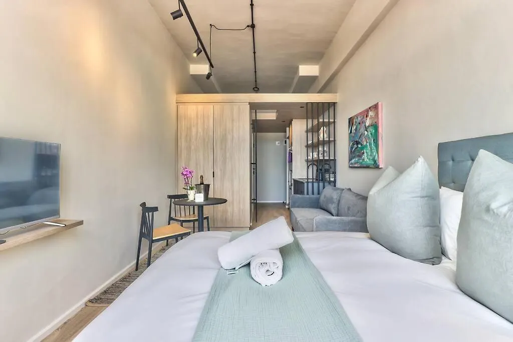 Urban Utopia In The Heart Of The East City Cape Town Apartment