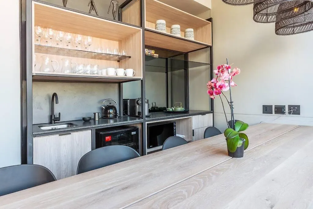 Urban Utopia In The Heart Of The East City Cape Town Apartment